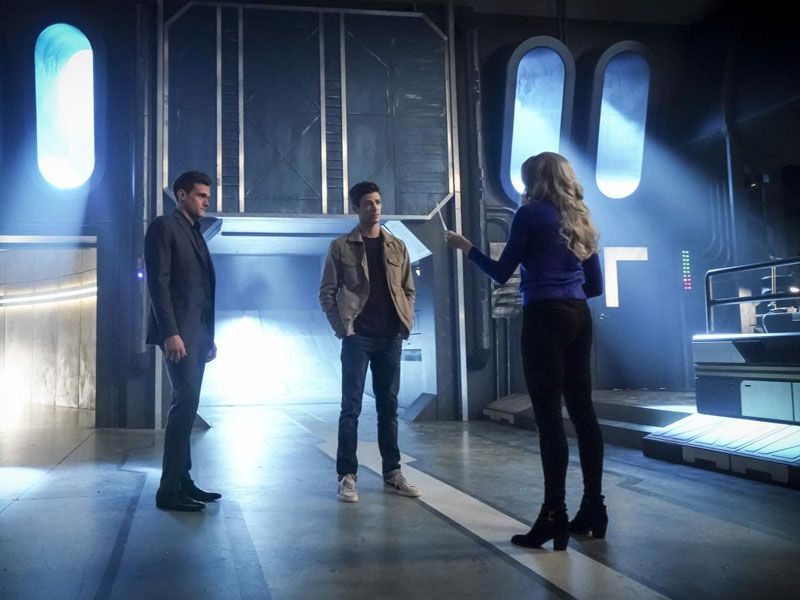 Flash : Foto Danielle Panabaker, Grant Gustin