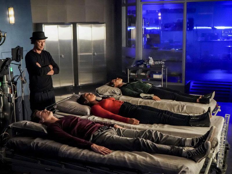 Flash : Foto Candice Patton, Tom Cavanagh, Jessica Parker Kennedy, Grant Gustin