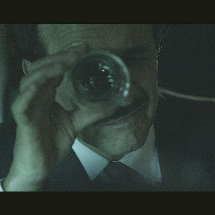 Un extraño enemigo : Póster