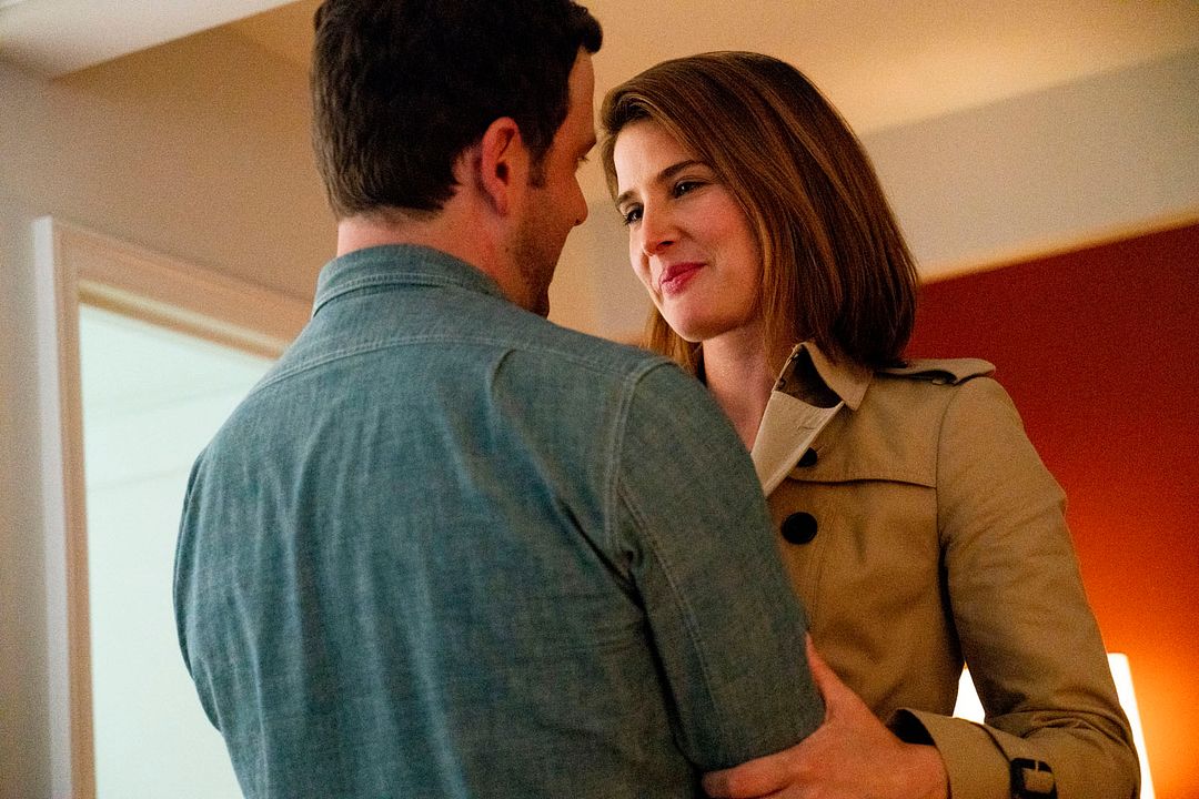 Friends From College : Foto Cobie Smulders