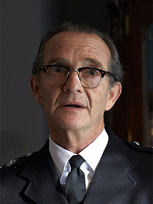 Póster Anton Lesser