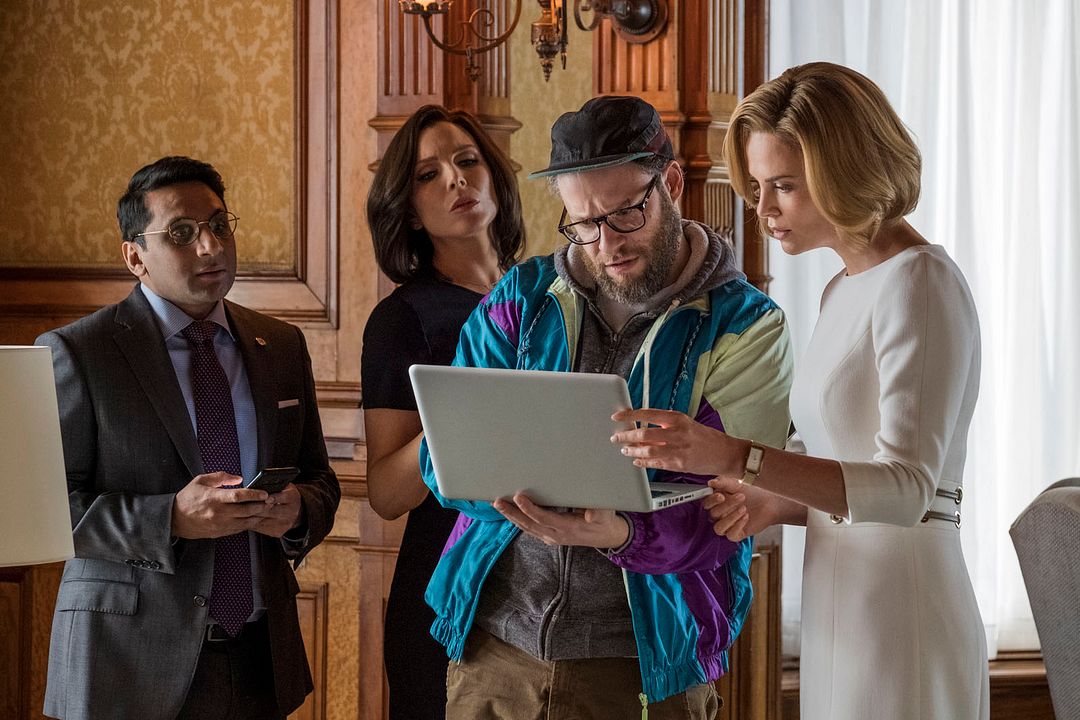 Ni en sueños : Foto June Diane Raphael, Seth Rogen, Charlize Theron, Ravi Patel