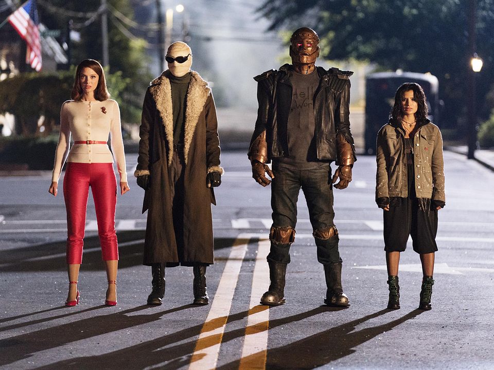 Doom Patrol : Foto Matt Bomer, Brendan Fraser, Diane Guerrero