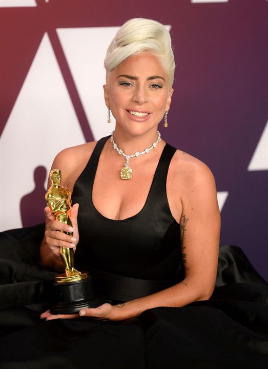 Nace una estrella : Cobertura de revista Lady Gaga