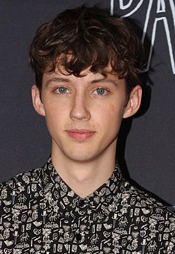 Póster Troye Sivan