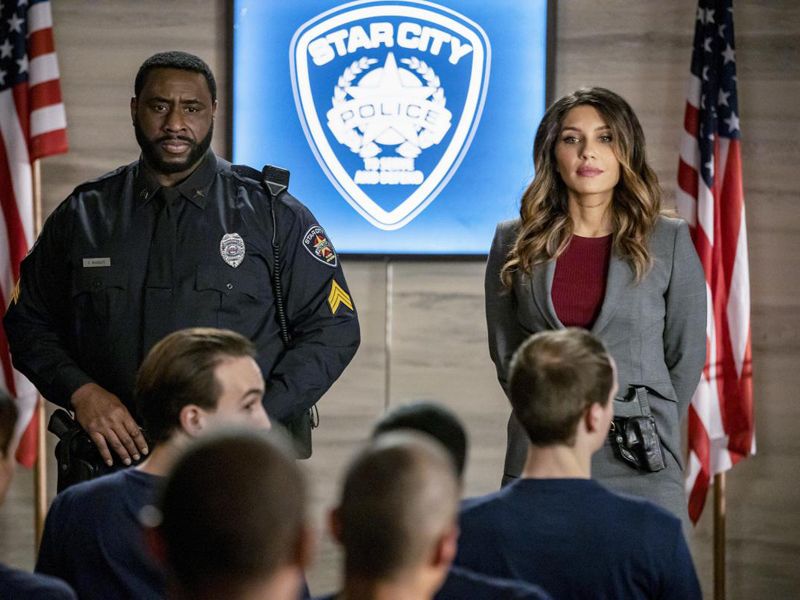 Arrow : Foto Juliana Harkavy