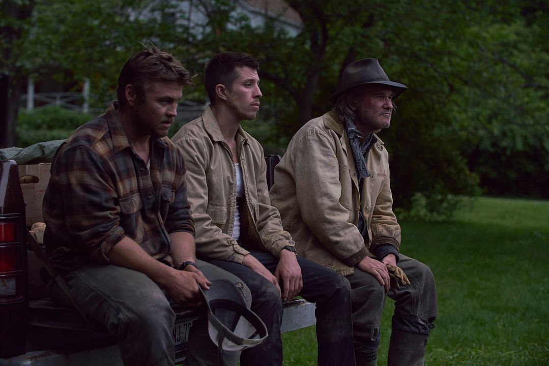 Foto Luke Hemsworth, Beau Knapp, Kurt Russell