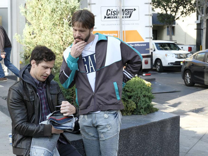 Brooklyn, Precinto 99 : Foto Andy Samberg, Ike Barinholtz