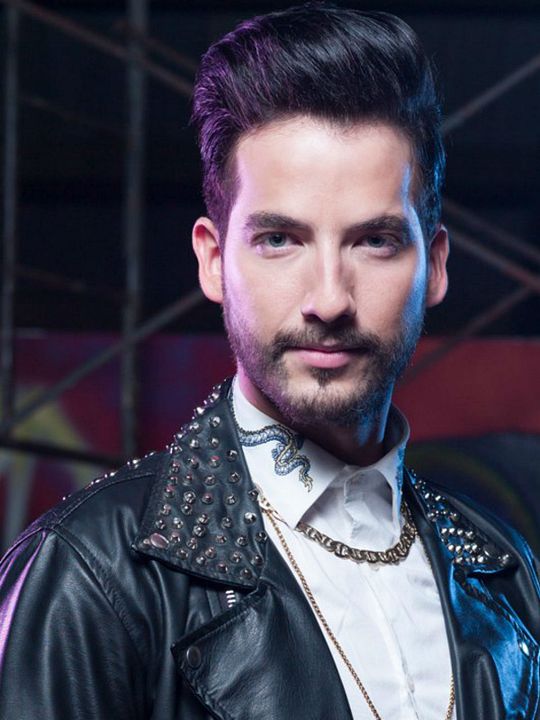 Póster Carlos Torres