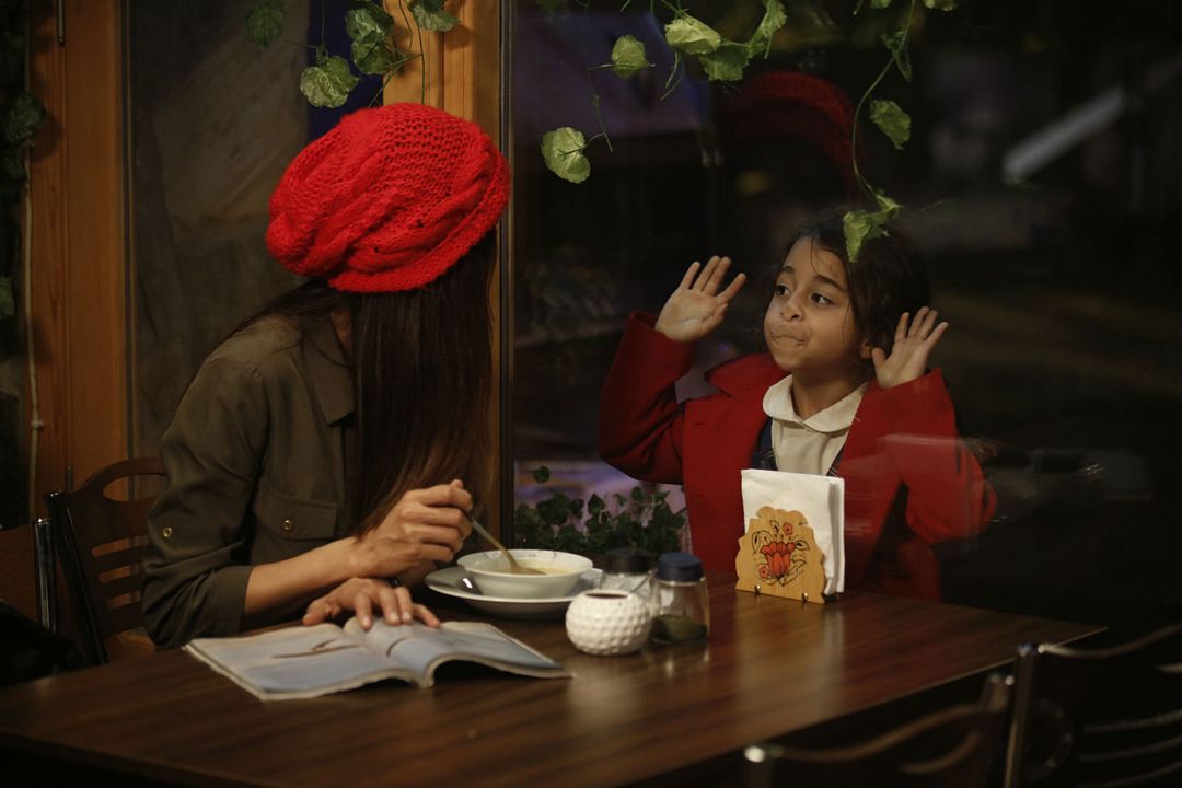 Foto Cansu Dere, Beren Gökyıldız