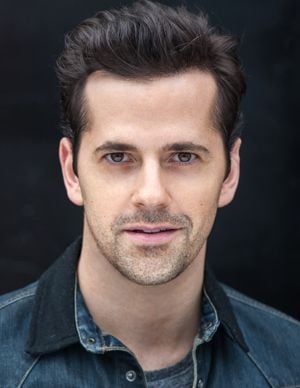 Póster Robert Fairchild