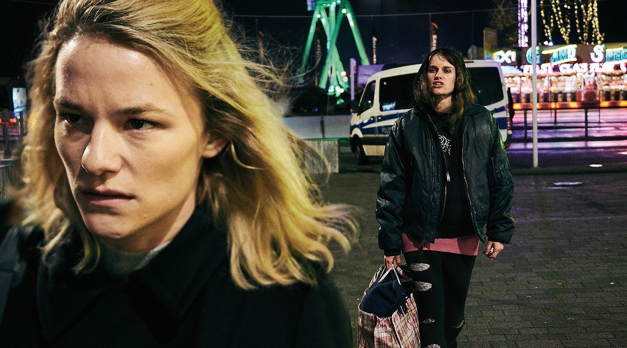 The Ground Beneath My Feet : Foto Valerie Pachner