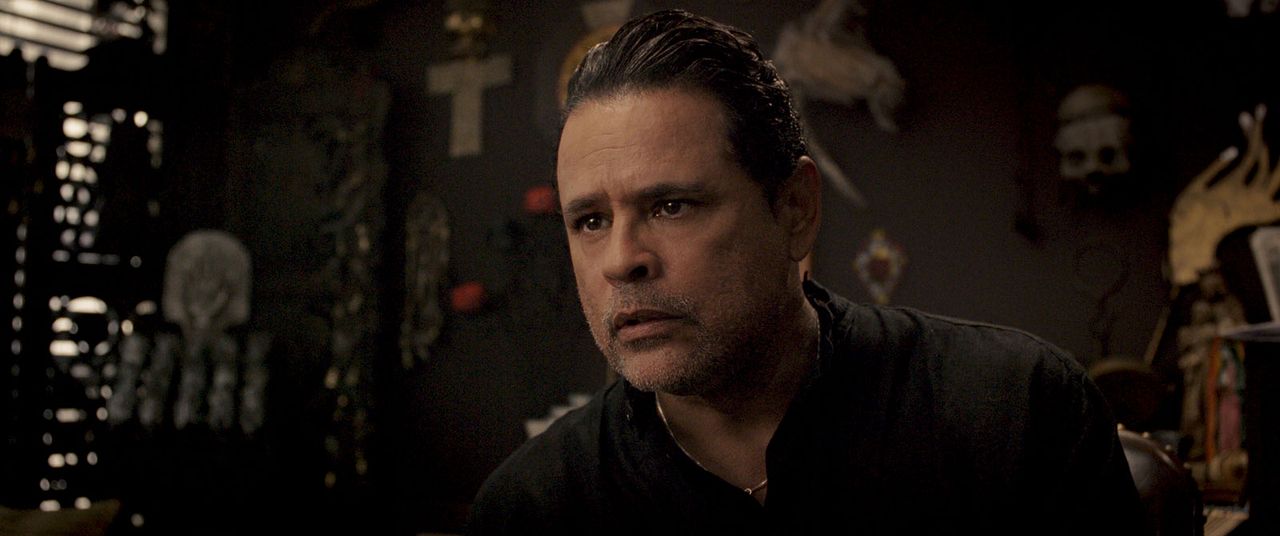 La maldición de La Llorona : Foto Raymond Cruz