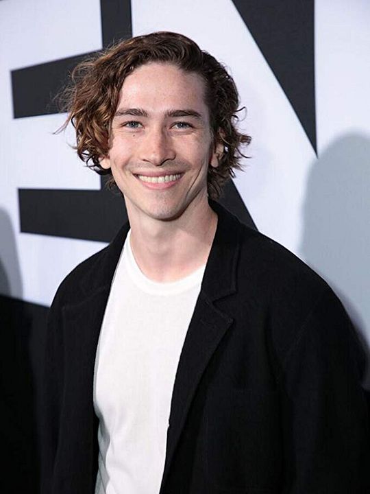 Póster Dylan Arnold