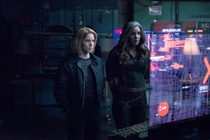 Arrow : Foto Juliana Harkavy