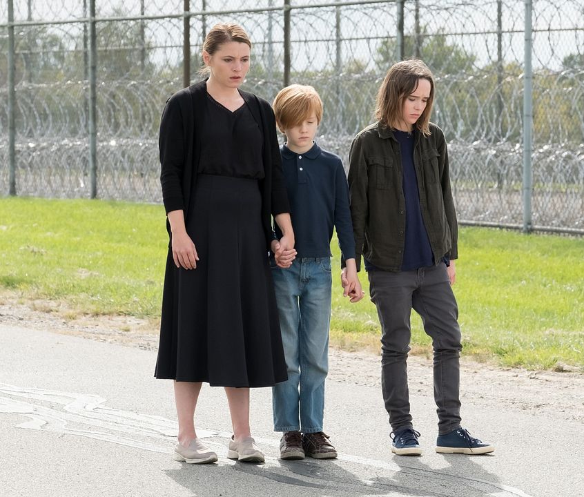 Foto Elliot Page, Amy Seimetz, Charlie Shotwell