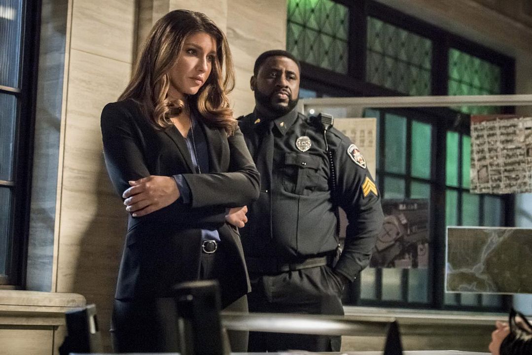 Arrow : Foto Juliana Harkavy