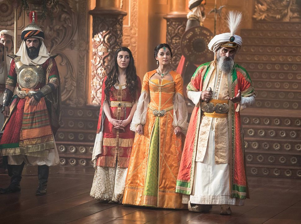 Aladdin : Foto Naomi Scott, Navid Negahban, Nasim Pedrad