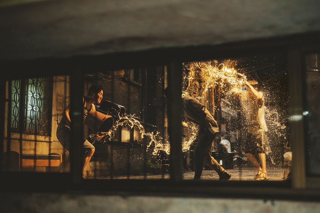 Parásitos : Foto Woo-sik Choi, Song Kang-Ho