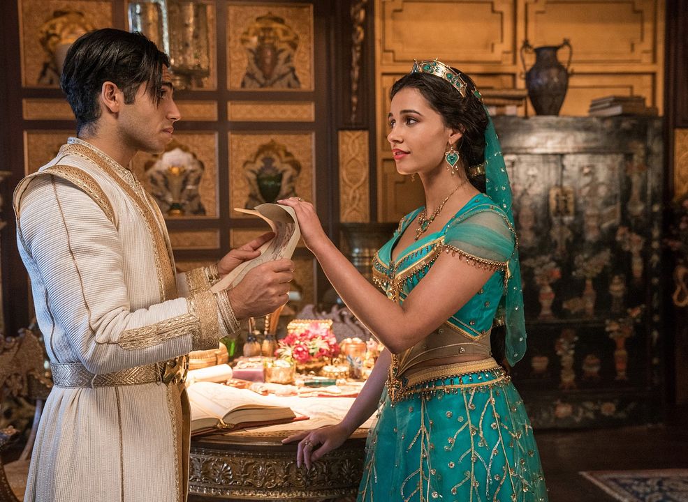 Aladdin : Foto Naomi Scott, Mena Massoud