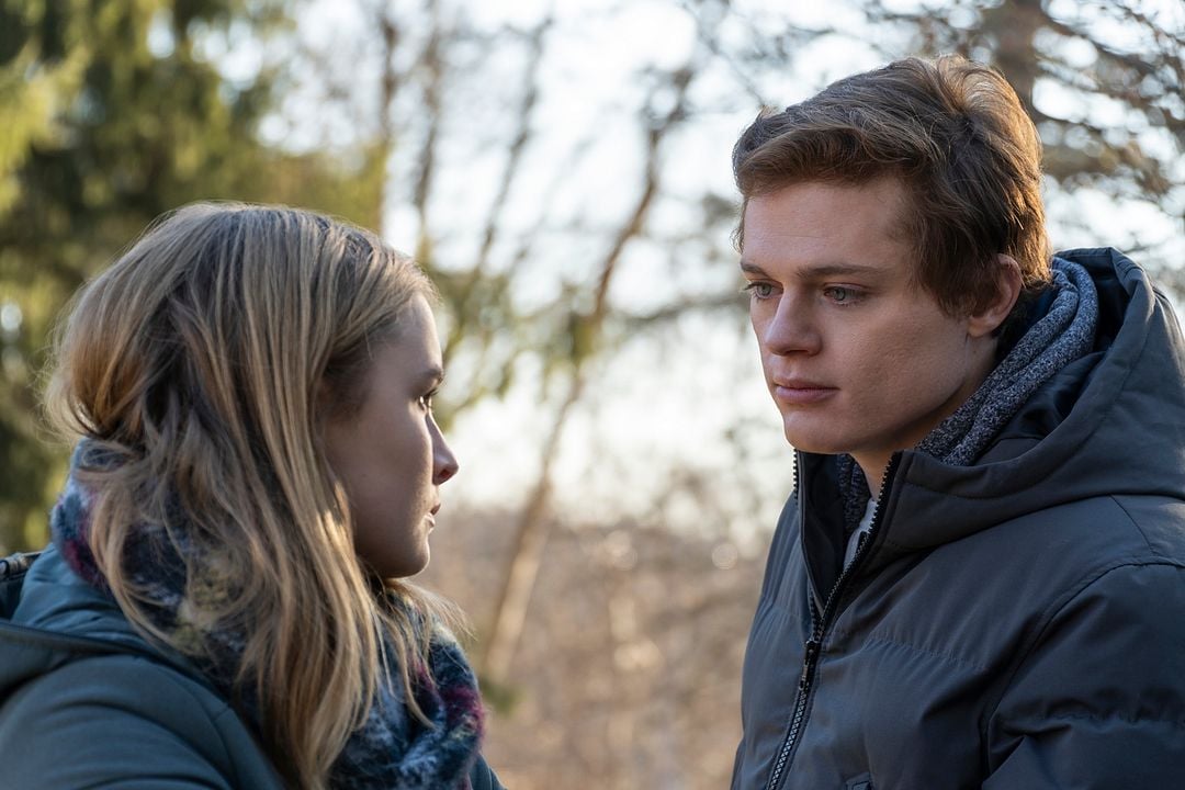 The Society : Foto Sean Berdy, Olivia DeJonge
