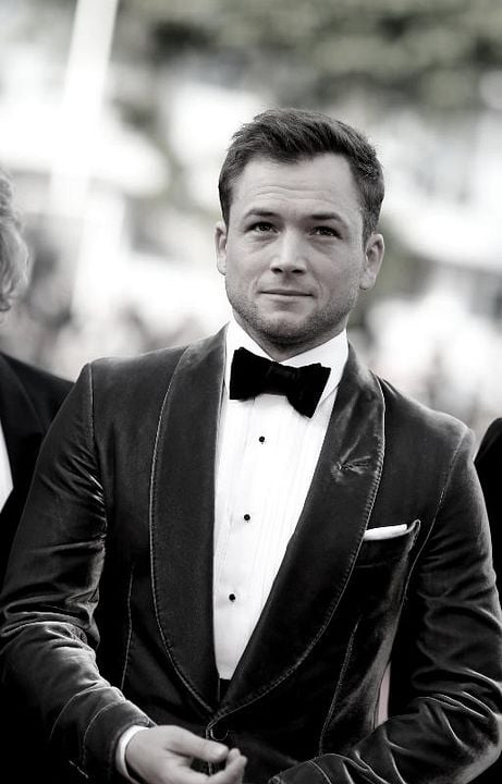 Rocketman : Cobertura de revista Taron Egerton