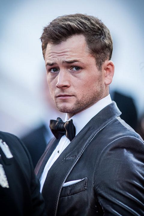 Rocketman : Cobertura de revista Taron Egerton