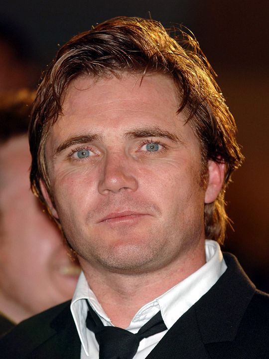 Póster Alex Ferns
