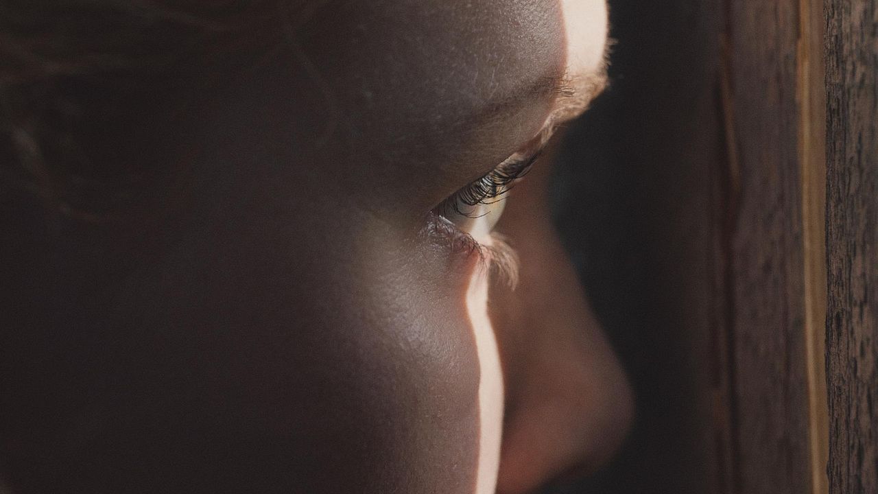 El Asesino del Nudo : Foto Charlie Plummer