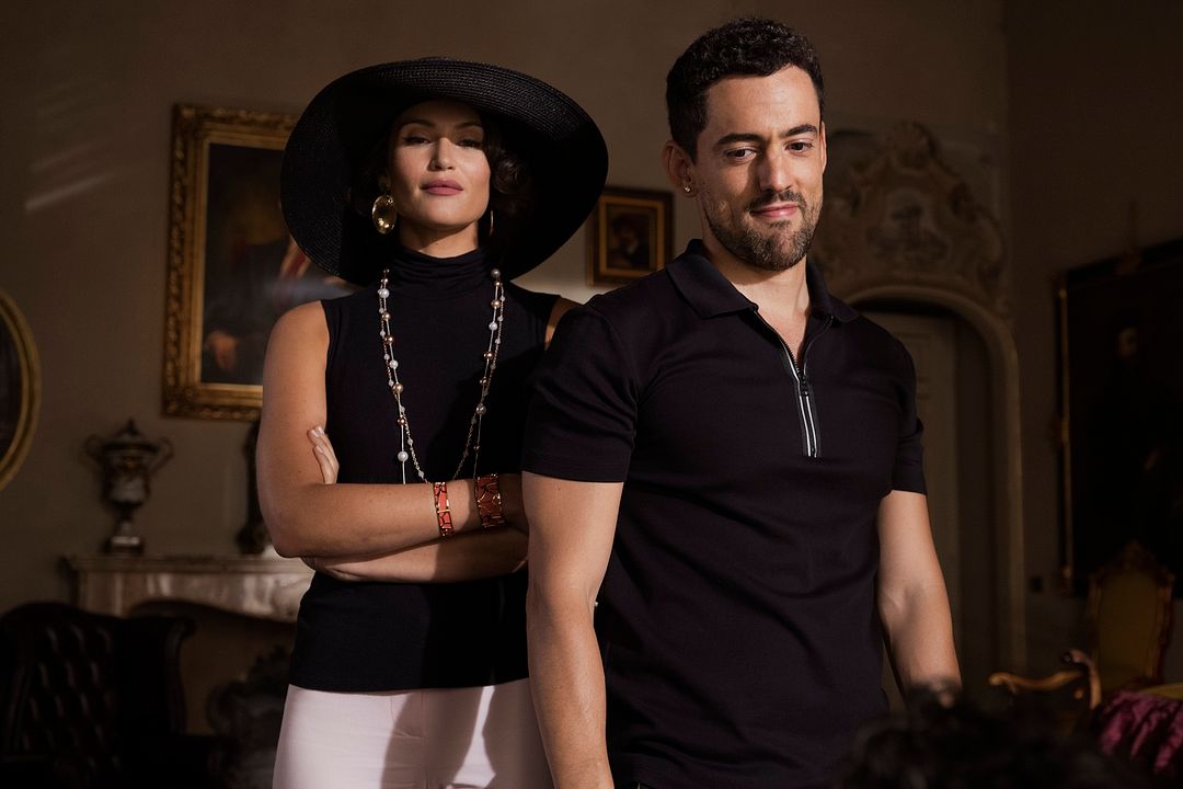 Misterio a bordo : Foto Gemma Arterton, Luis Gerardo Méndez