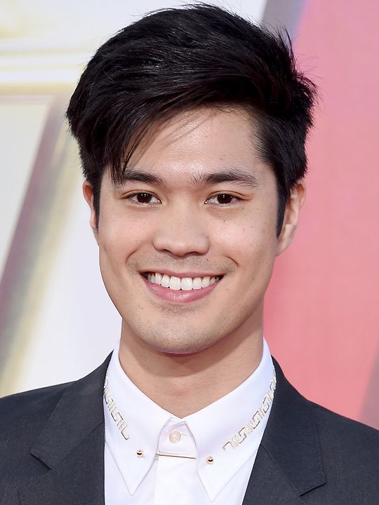 Póster Ross Butler