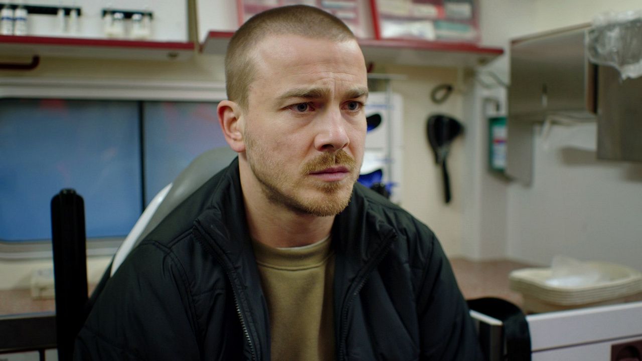 System Crasher : Foto Albrecht Schuch