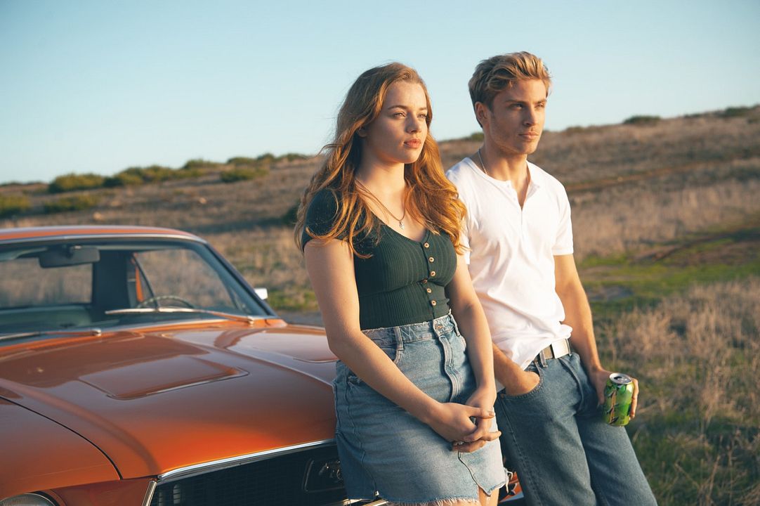 Close to the Horizon : Foto