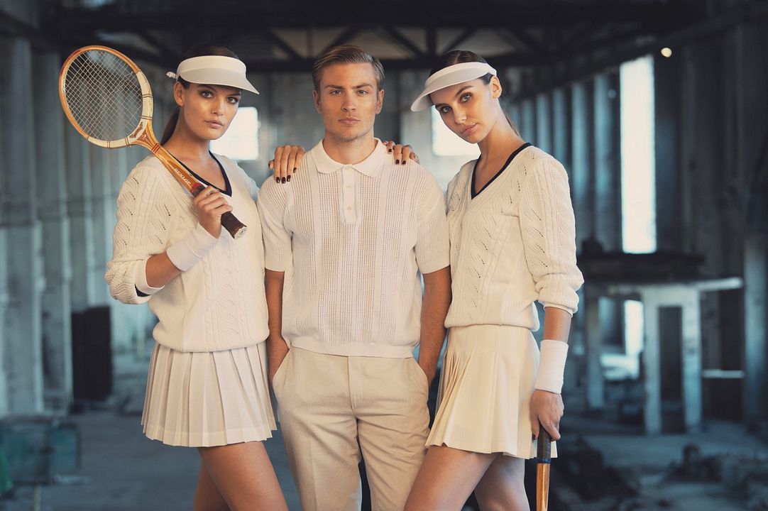 Close to the Horizon : Foto