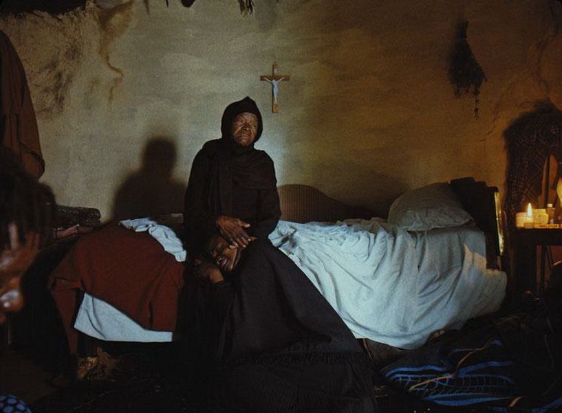 This Is Not a Burial, It's a Resurrection : Foto