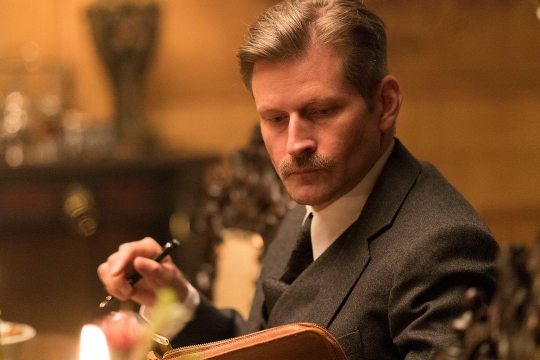 We Have Always Lived In The Castle : Foto Crispin Glover