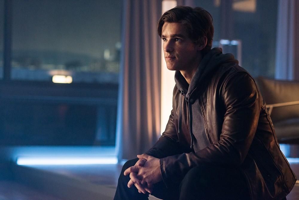 Titanes : Foto Brenton Thwaites