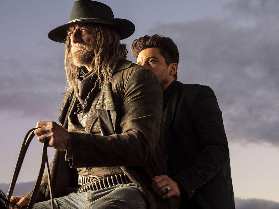 Foto Graham McTavish, Dominic Cooper