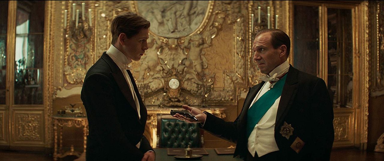 King's Man: El origen : Foto Harris Dickinson, Ralph Fiennes