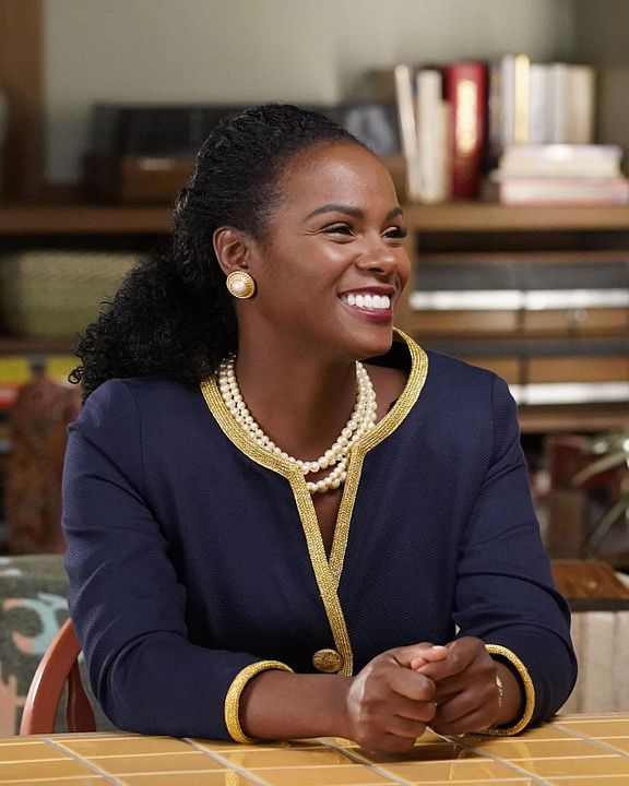 Mixed-ish : Foto Tika Sumpter