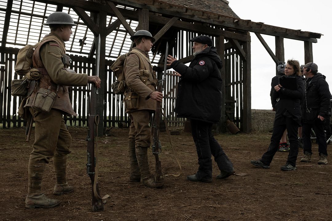 1917 : Foto Sam Mendes, Dean-Charles Chapman, George MacKay