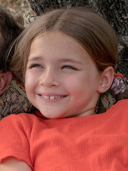 Póster Nisa Sofiya Aksongur