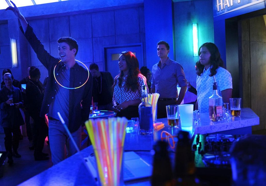Flash : Foto Candice Patton, Grant Gustin, Carlos Valdes