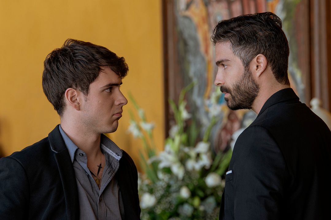 Monarca : Foto Osvaldo Benavides, Dalí González