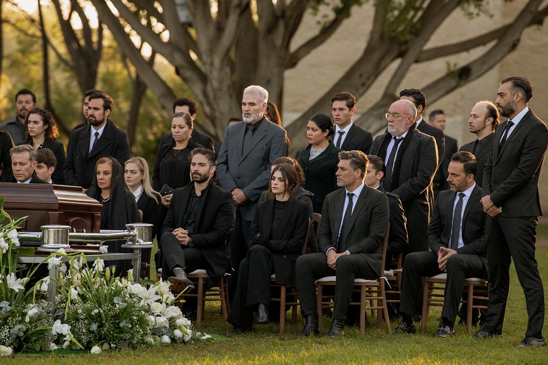 Monarca : Foto Osvaldo Benavides, James Hyde, Irene Azuela, Juan Manuel Bernal, Rosa María Bianchi