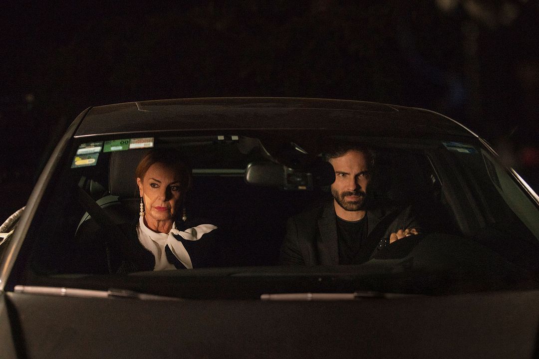 Monarca : Foto Osvaldo Benavides, Rosa María Bianchi