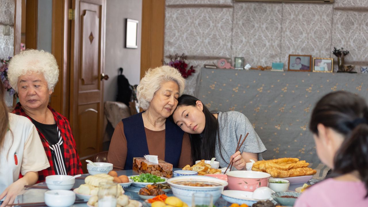 The Farewell : Foto Awkwafina, Shuzhen Zhao