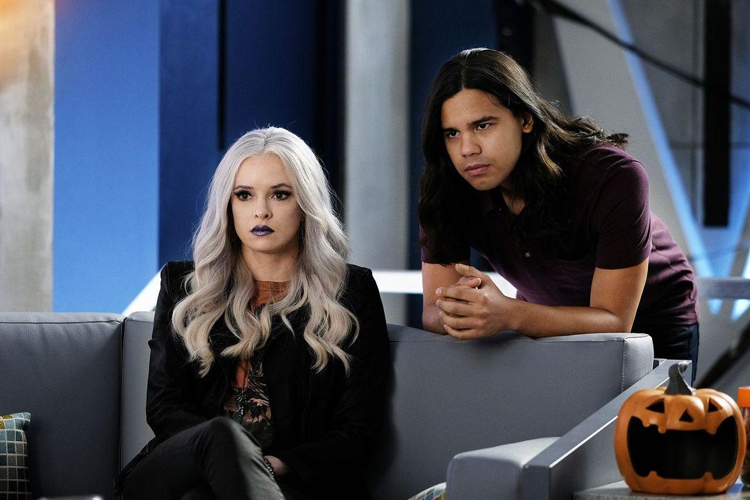 Flash : Foto Carlos Valdes, Danielle Panabaker