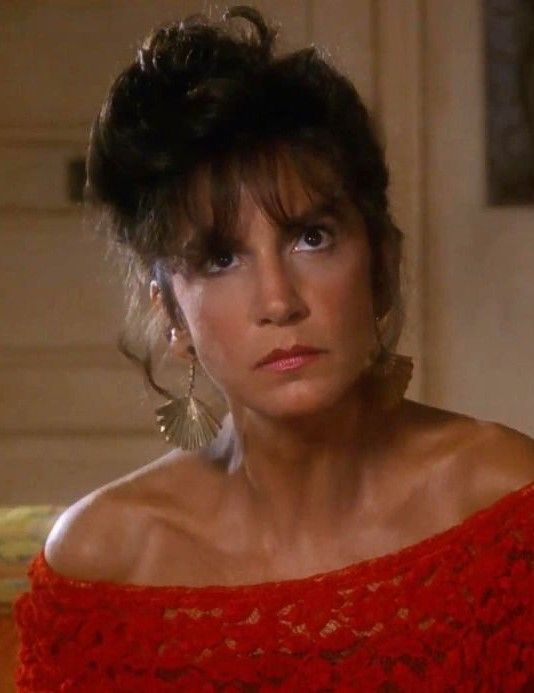 Póster Mercedes Ruehl