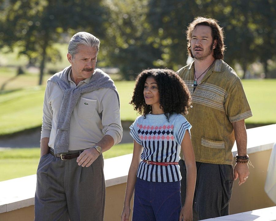 Mixed-ish : Foto Gary Cole, Mark-Paul Gosselaar, Arica Himmel